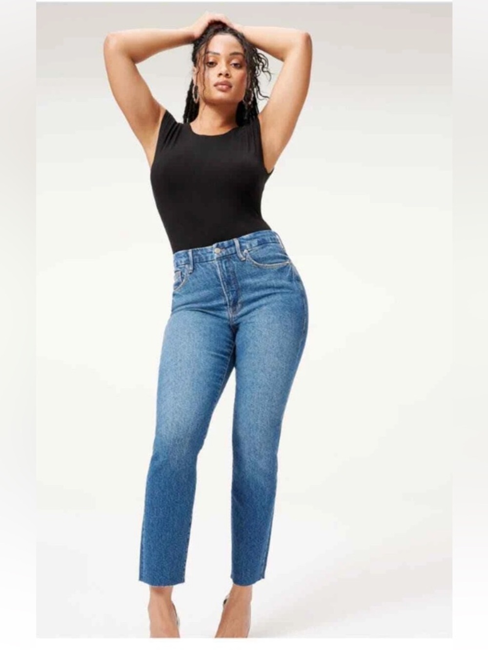 Good American Good Legs Straight Raw Hem Denim Jeans. Size 10/30.